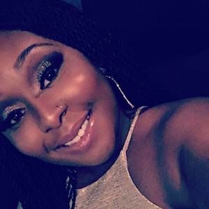 Meet your Posher, Valerie